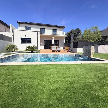 4 Ch, Piscine Calme Cadre Exceptionnel Villa